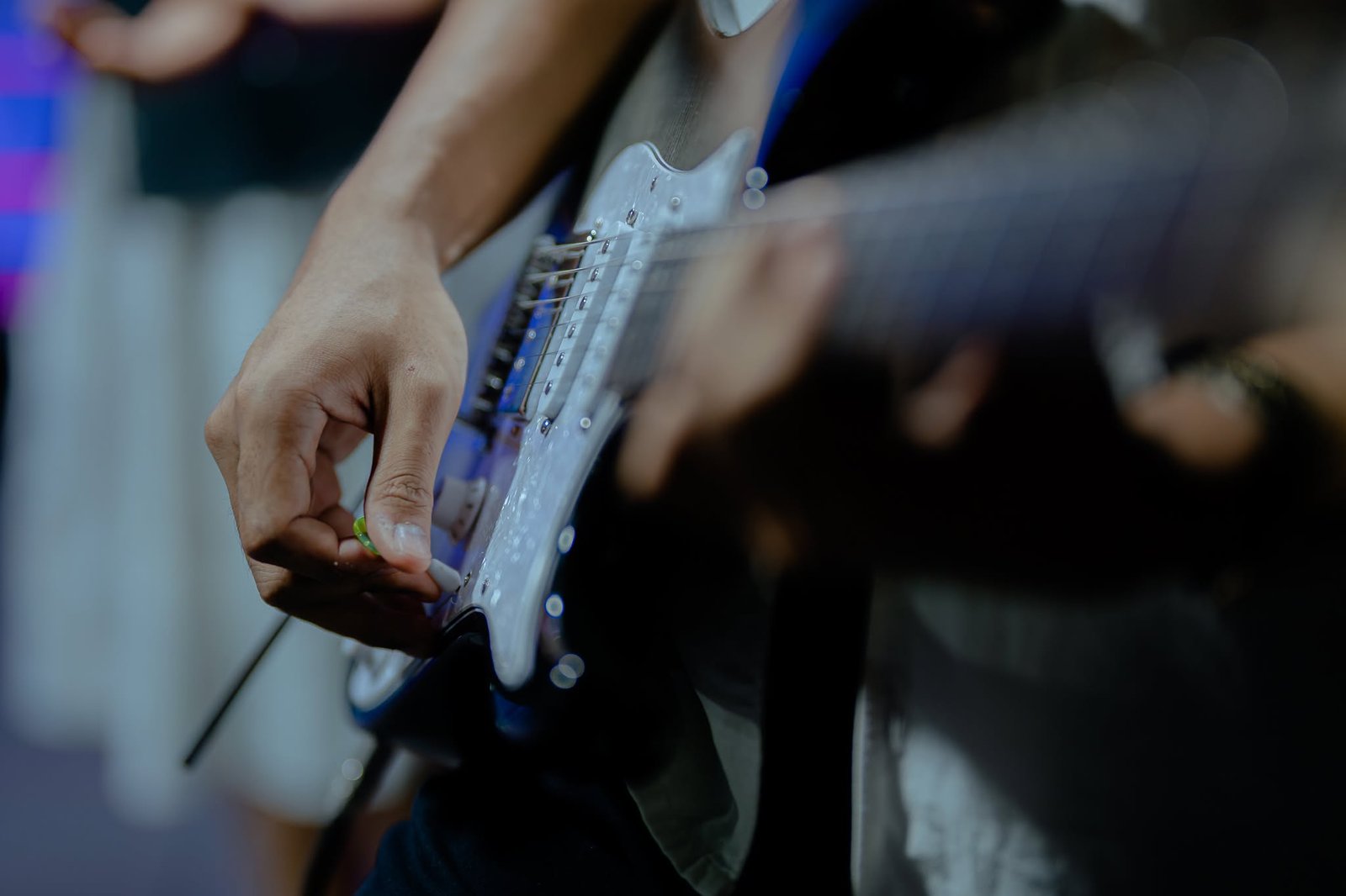 5 Tips for Leading Worship on Guitar
